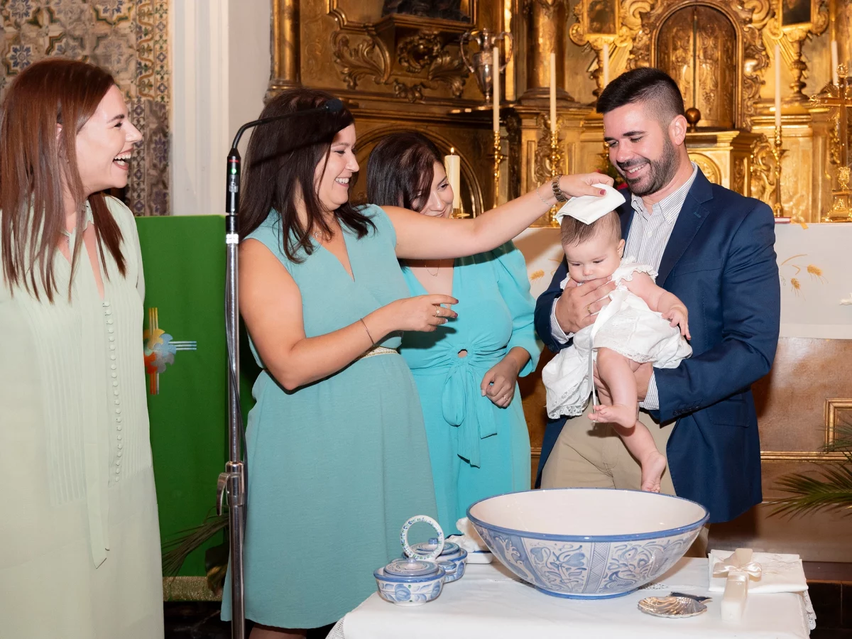 Fotografías de bautizo en la capilla de La Seo